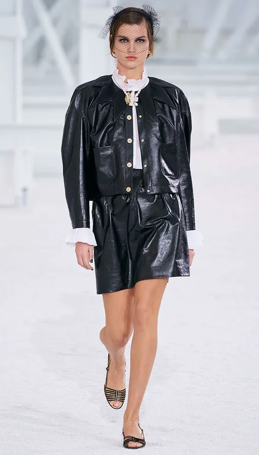 Chanel весна-лето 2021