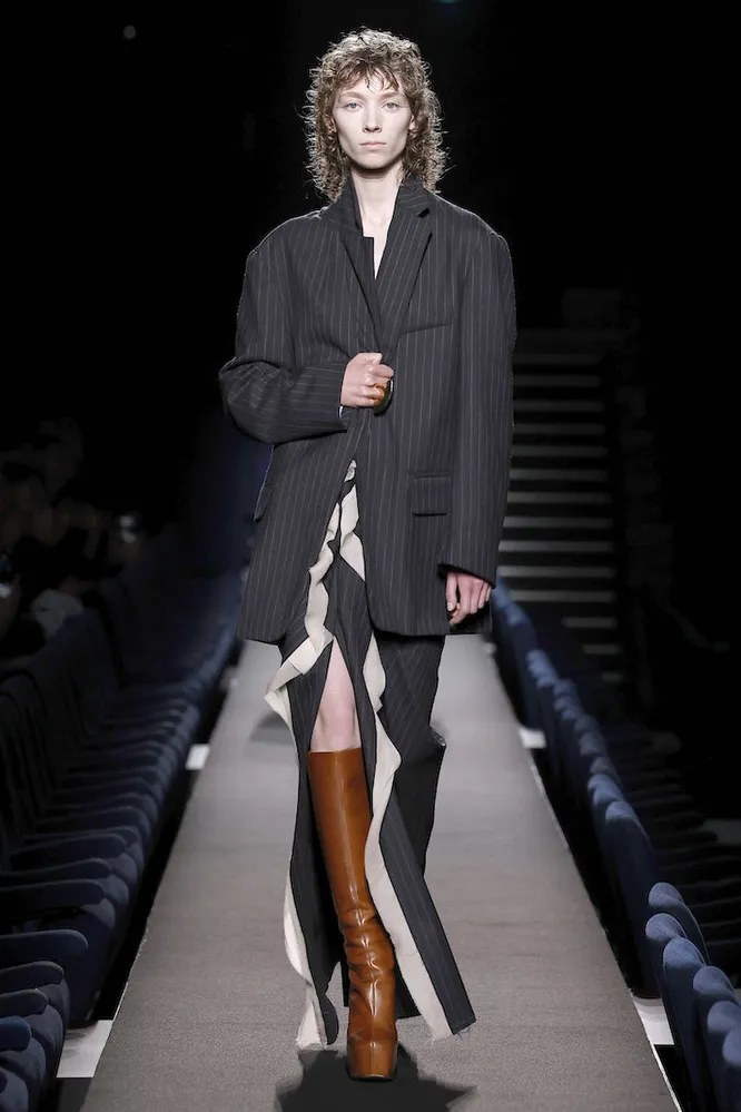 DRIES VAN NOTEN осень-зима 2023/24 DRIES VAN NOTEN осень-зима 2023/24