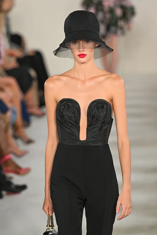 Carolina Herrera весна-лето 2023