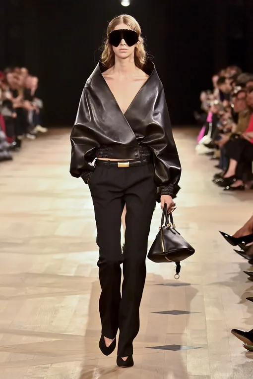 Balenciaga весна-лето 2026 Balenciaga весна-лето 2026