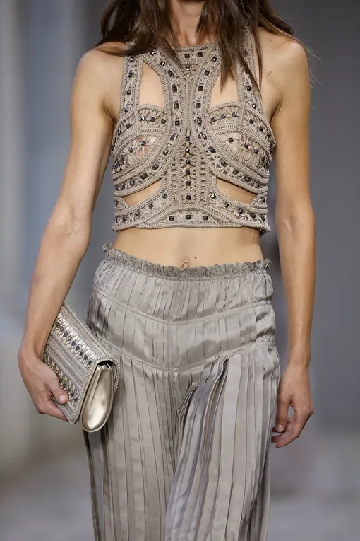 Alberta Ferretti весна-лето 2025
