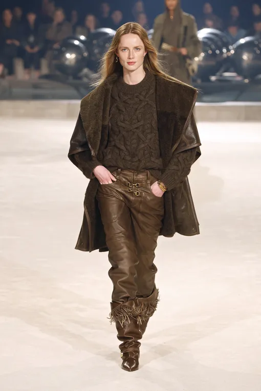 Isabel Marant осень-зима 2024/25 Isabel Marant осень-зима 2024/25