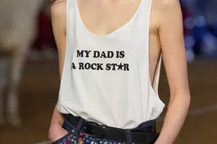 Какие футболки и майки будут в тренде летом-2026