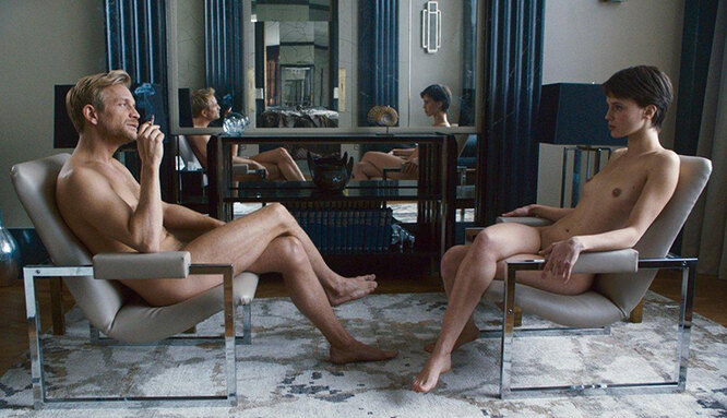 Кадр из фильма «Любовник-двойник» Франсуа Озона
