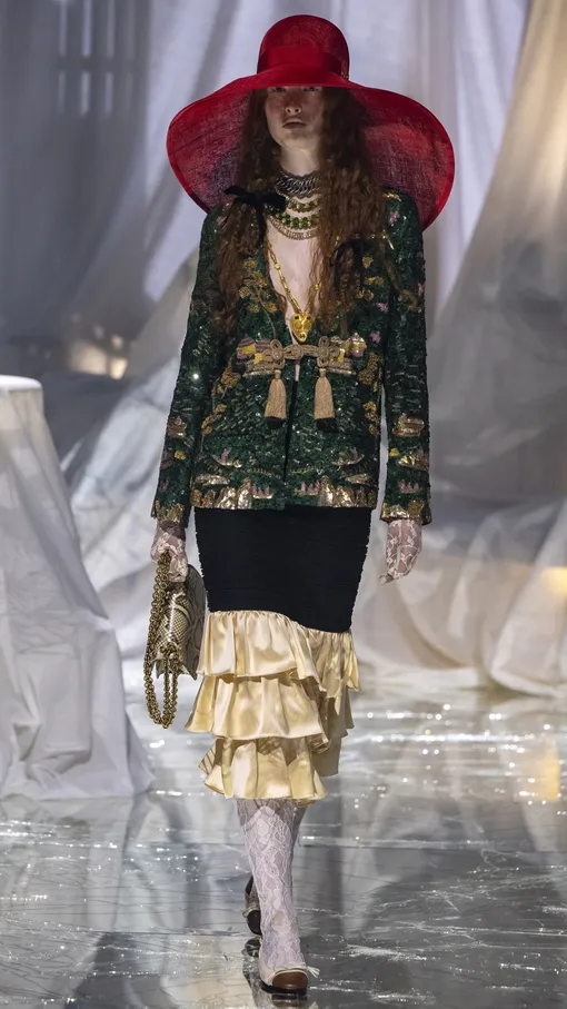 Valentino весна-лето 2025 Valentino весна-лето 2025