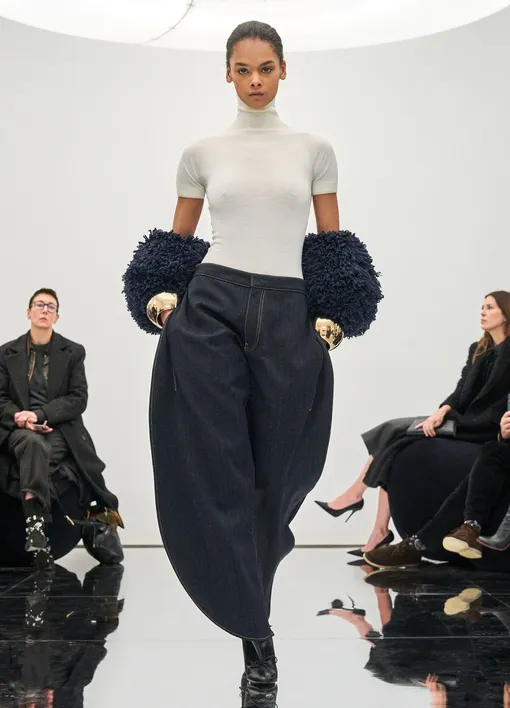 Alaïa осень-зима 2024/25 Alaïa осень-зима 2024/25
