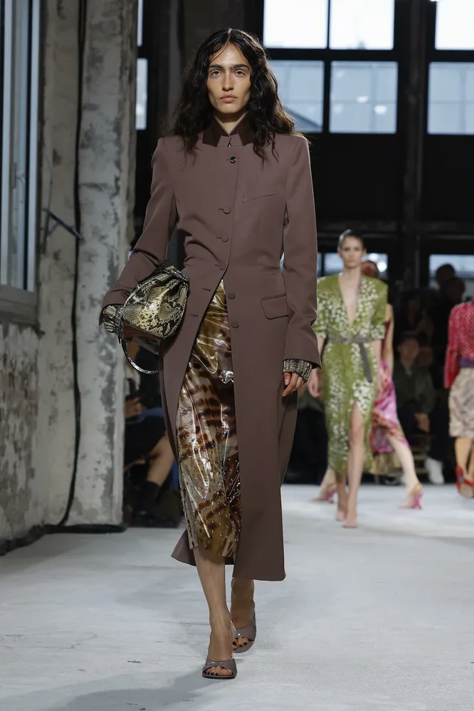 Dries Van Noten весна-лето 2025