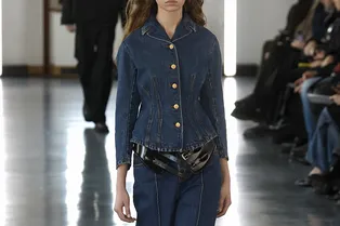 Самые модные оттенки денима осень-2025 Самые модные оттенки денима осень-2025