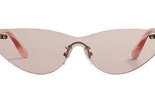 7 знаковых вещей сезона, без которых вам этим летом не обойтись