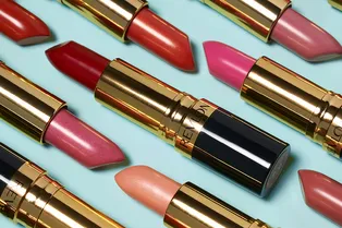 Косметический гигант Revlon объявил о банкротстве