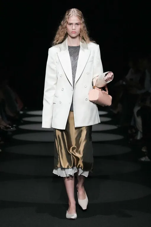 Altuzarra весна-лето 2024 Altuzarra весна-лето 2024