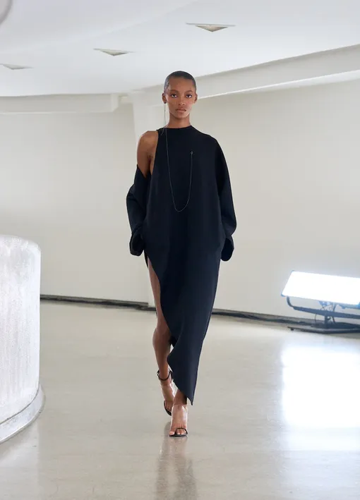 Alaïa весна-лето 2025 Alaïa весна-лето 2025