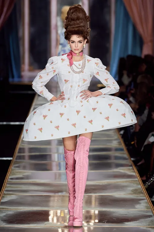 Moschino осень-зима 2020/21