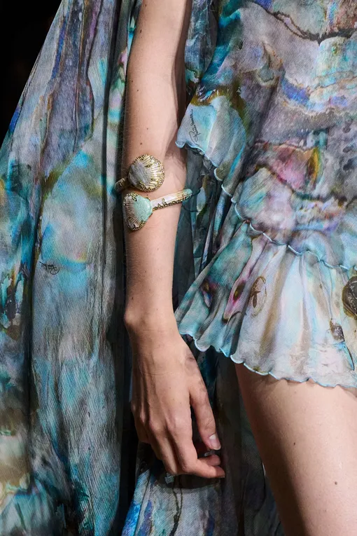 Roberto Cavalli весна-лето 2025 Roberto Cavalli весна-лето 2025