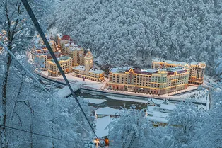 Знаем наших