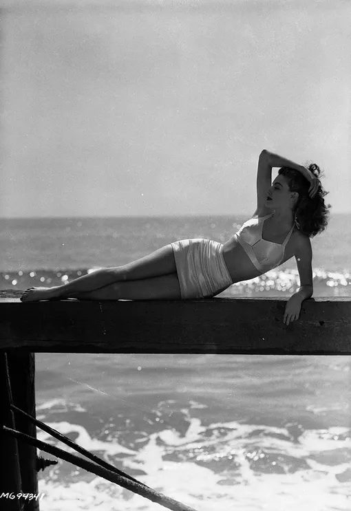 Ава Гарднер, 1943 год