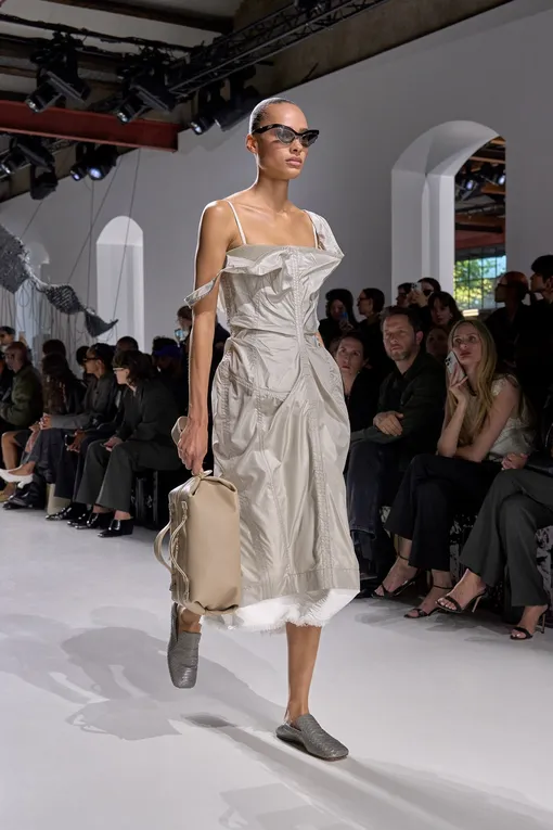 Bottega Veneta весна-лето 2026