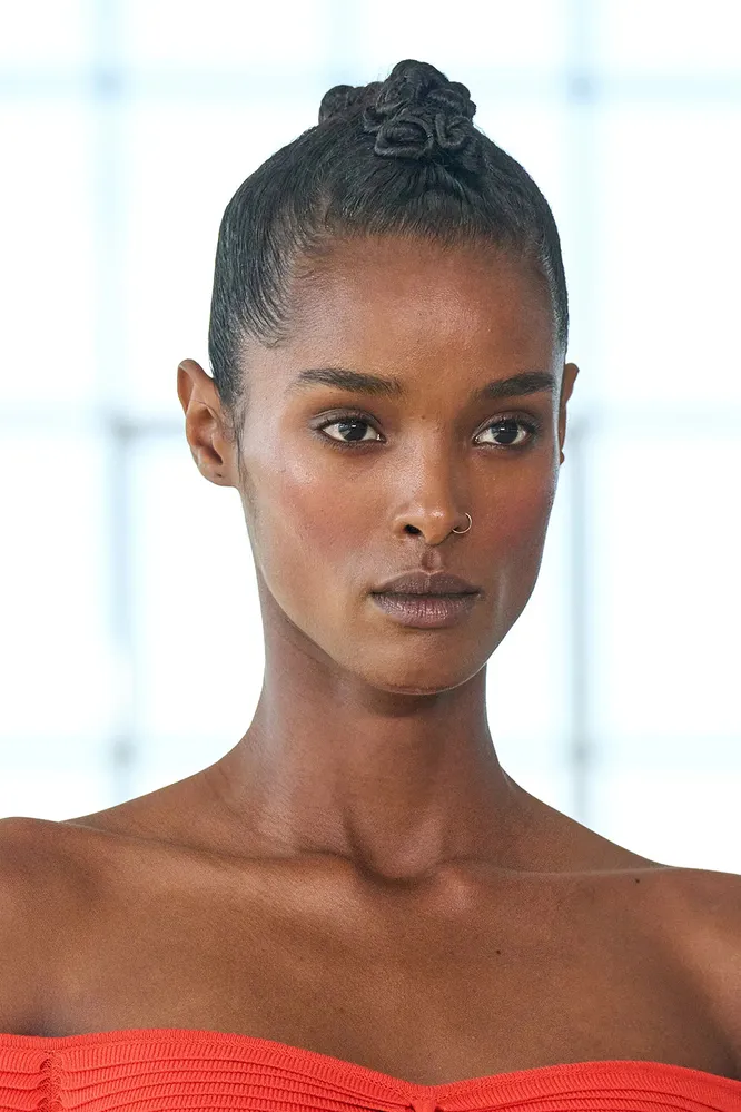 Altuzarra весна-лето 2023 Altuzarra весна-лето 2023