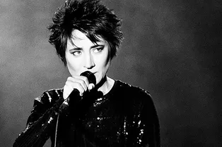 Выскажем мнение: Земфира раскритиковала Гречку и Монеточку — и интернет сходит с ума