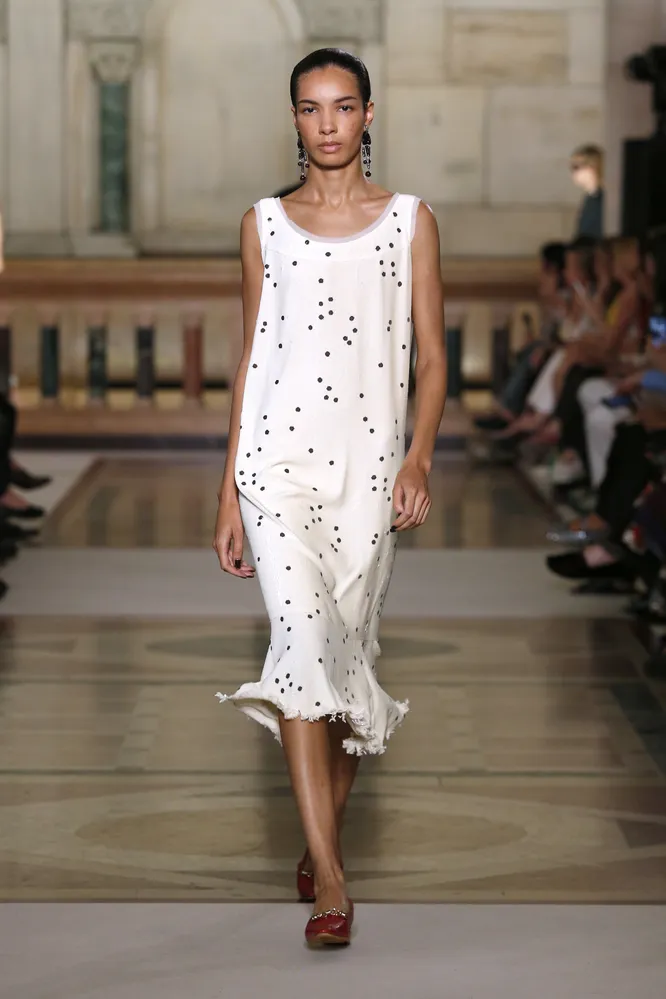 Tory Burch весна-лето 2026