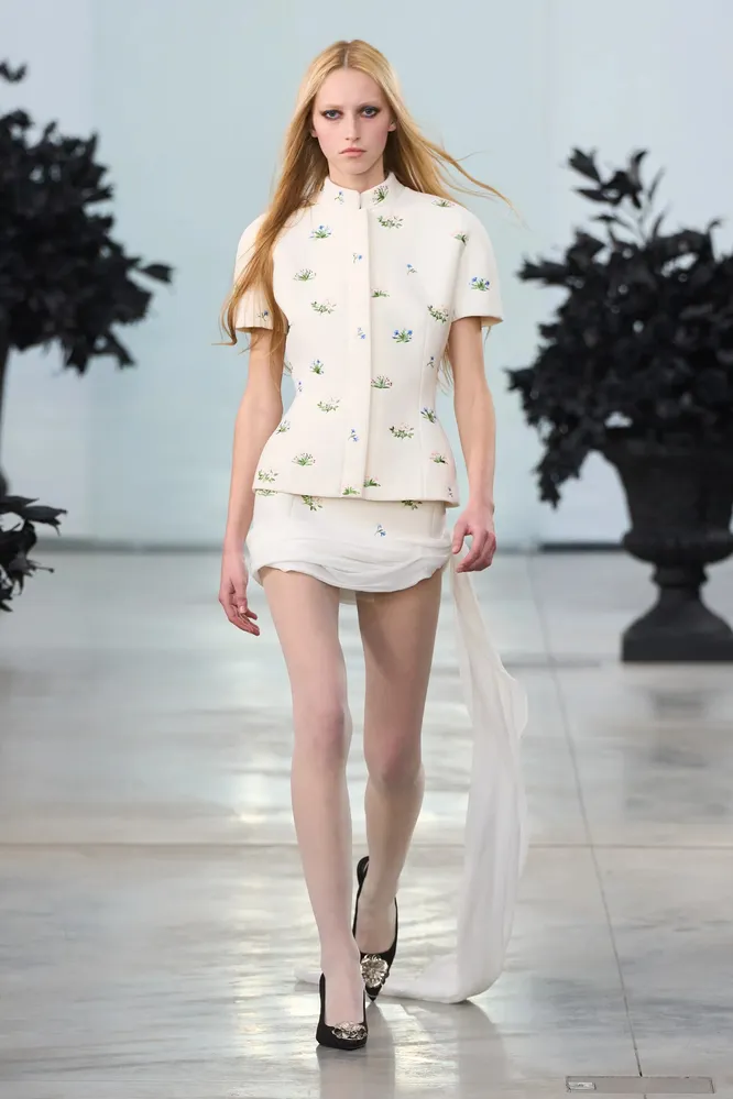 Blumarine осень-зима 2025/26 Blumarine осень-зима 2025/26