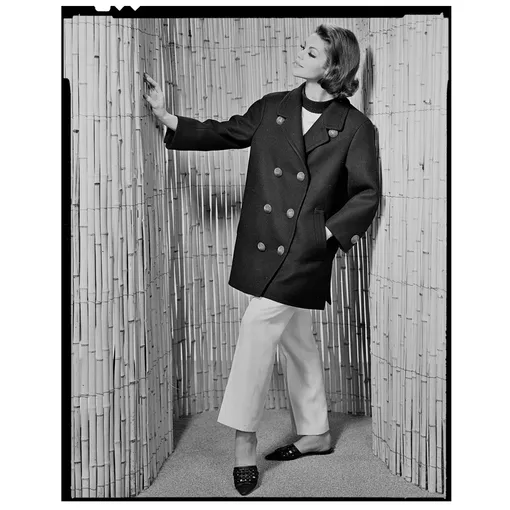 Модель в бушлате из первой коллекции Yves Saint Laurent, 1962 год