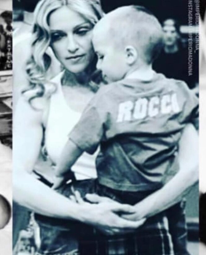 Мадонна и маленький Рокко