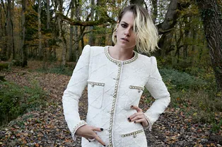 Chanel и Кристен Стюарт приглашают за кулисы показа в замке Шенонсо