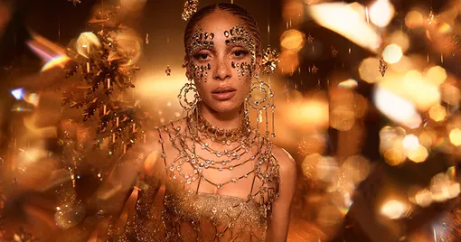 Адвоа Абоа в рекламной кампании Swarovski Адвоа Абоа в рекламной кампании Swarovski