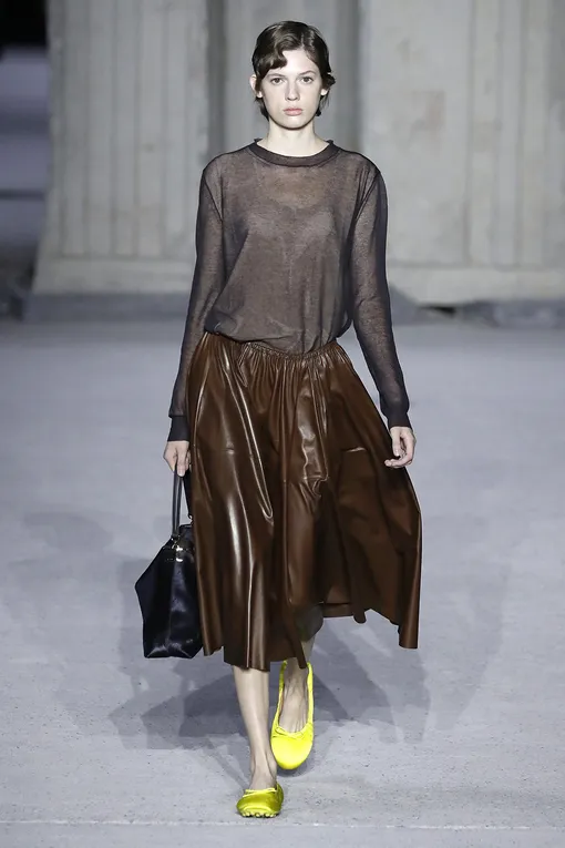 Tod’s весна-лето 2023 Tod’s весна-лето 2023