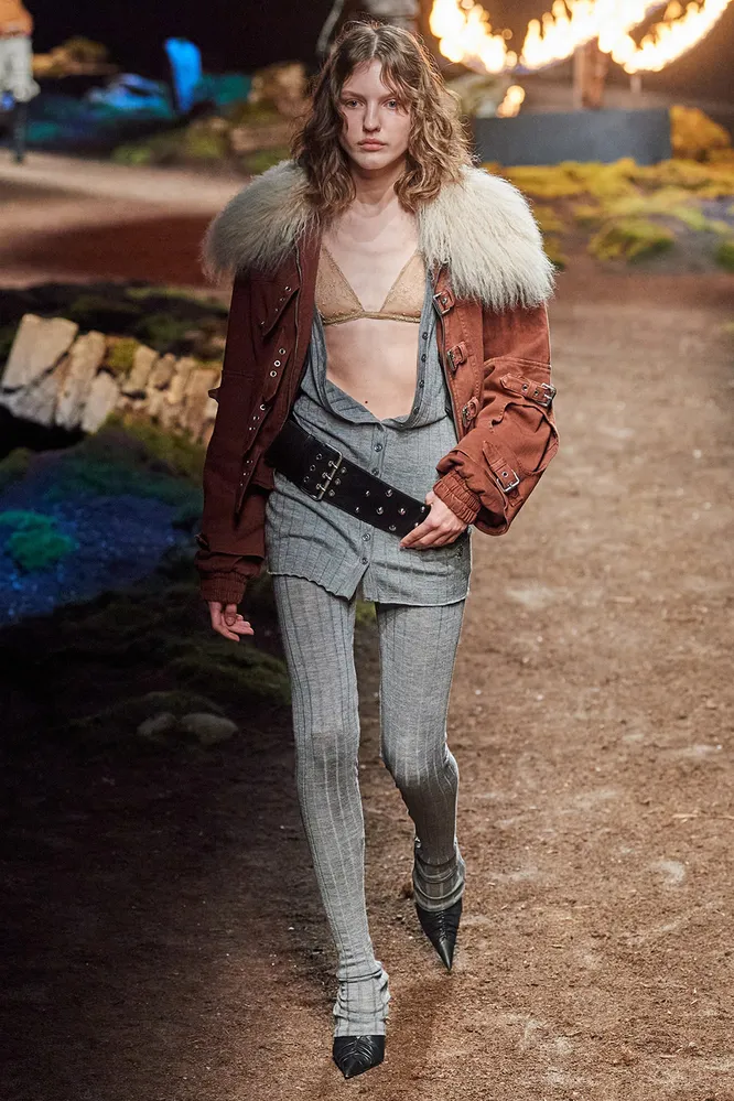 BLUMARINE осень-зима 2023/24