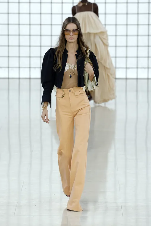 Chloé весна-лето 2025 Chloé весна-лето 2025
