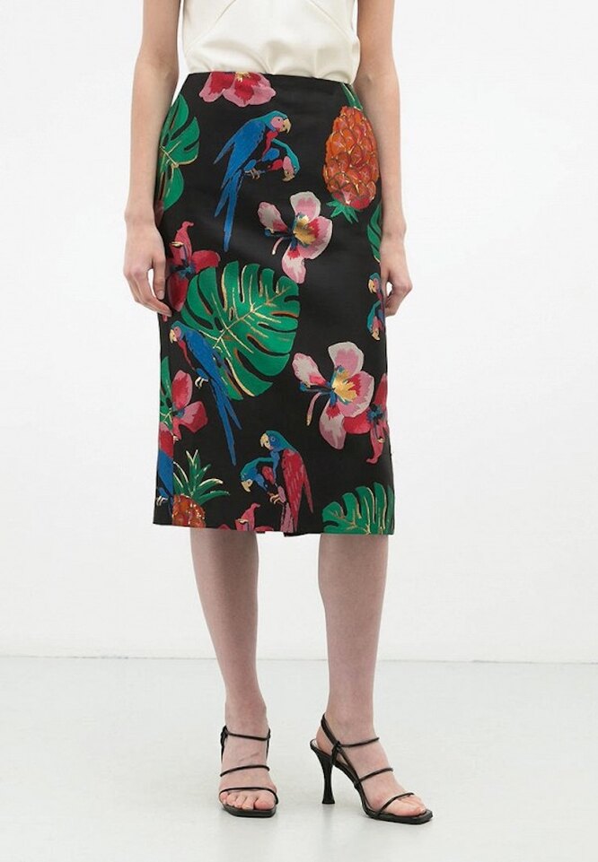 VALENTINO (RESALE), 23 940 руб. (LAMODA)