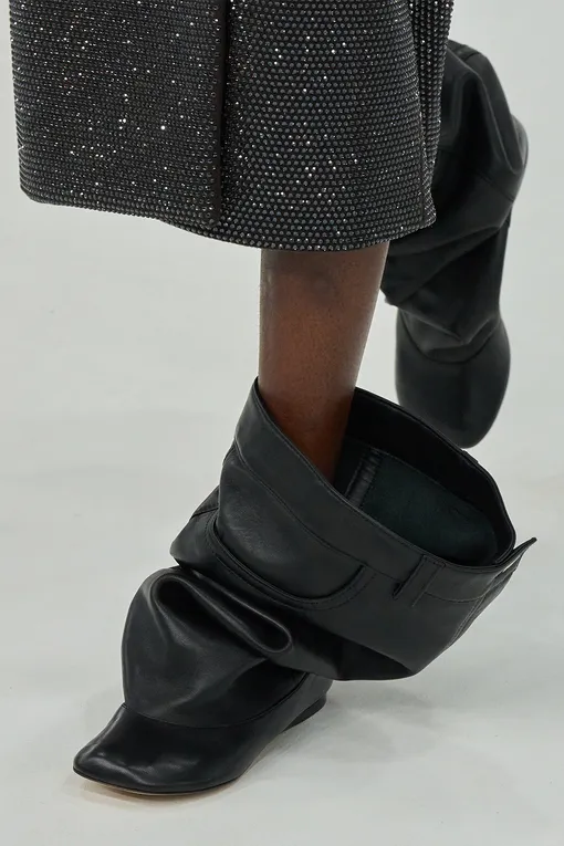 LOEWE осень-зима 2023/24 LOEWE осень-зима 2023/24