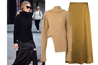 Шелковая юбка и свитер — самое стильное комбо для поздней осени