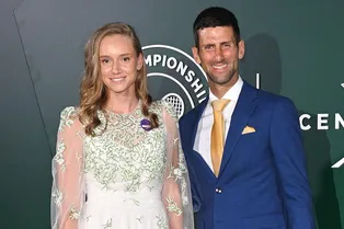 Вечернее платье и кеды Gucci: теннисистка Елена Рыбакина отметила победу на Уимблдоне вместе с Новаком Джоковичем