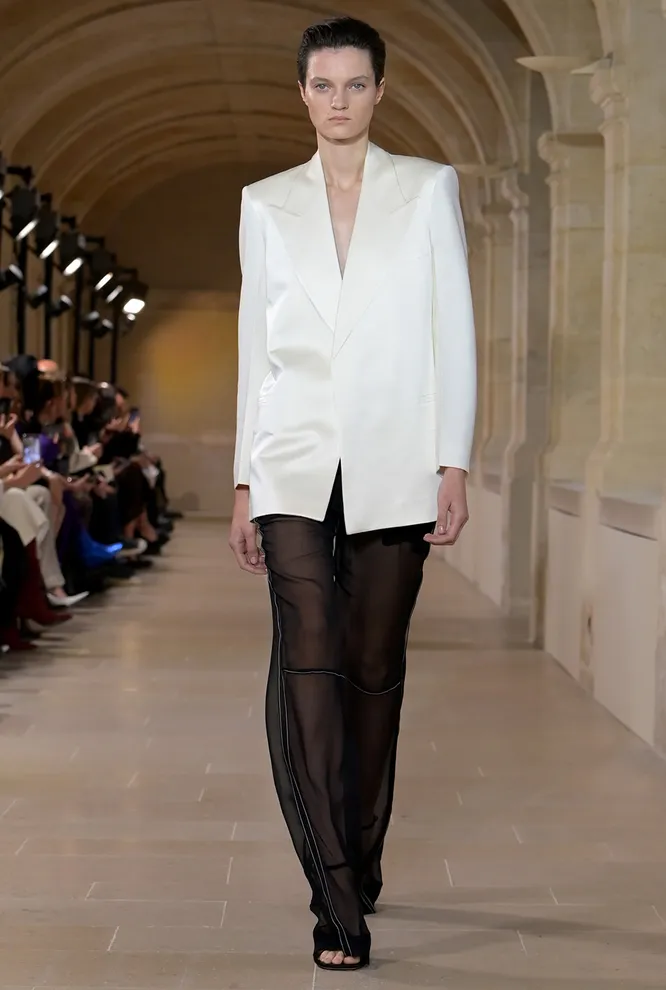 Victoria Beckham весна-лето 2023 Victoria Beckham весна-лето 2023