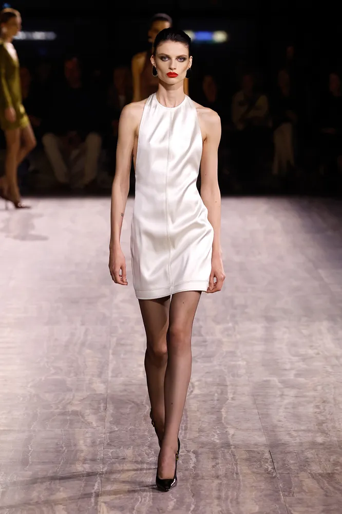 Saint Laurent весна-лето 2024 Saint Laurent весна-лето 2024