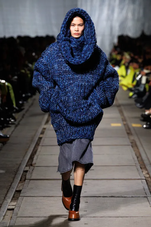 Alexander McQueen осень-зима 2024/25 Alexander McQueen осень-зима 2024/25