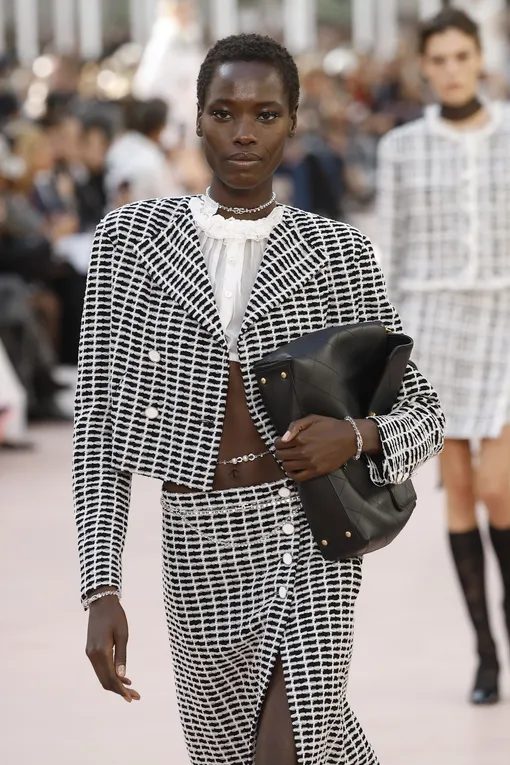 Chanel весна-лето 2025