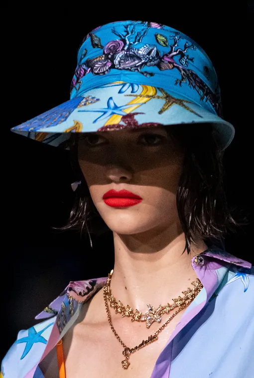 Versace весна-лето 2021,
