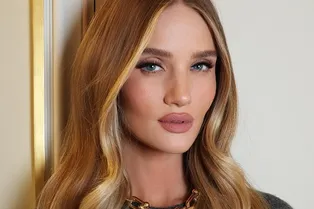 Jam Blonde — трендовое летнее окрашивание, которое идет всем Jam Blonde — трендовое летнее окрашивание, которое идет всем