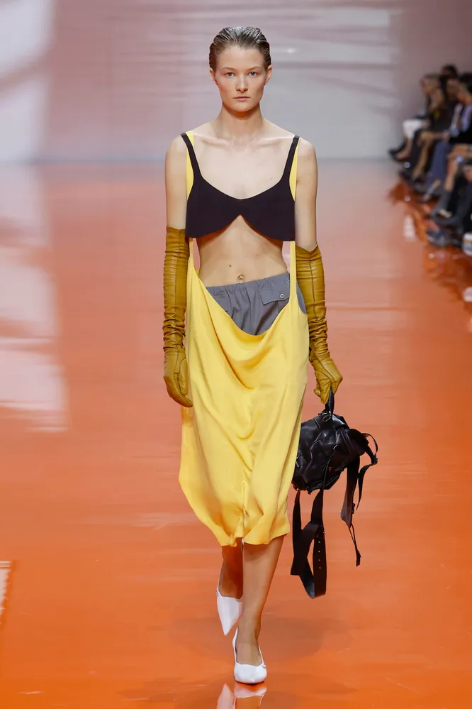 Prada весна-лето 2026