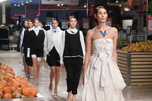 Асимметричные сорочки, брюки и жакеты для офиса, которые освежат любой дресс-код, в новой коллекции Victoria Andreyanova