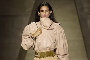 Прощайте, прозрачные платья: в 2026 году в тренде эффект второй кожи