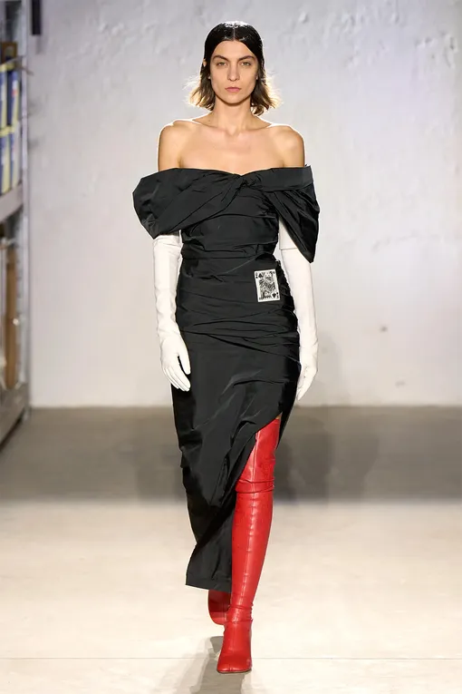 MM6 Maison Margiela осень-зима 2022/23 MM6 Maison Margiela осень-зима 2022/23