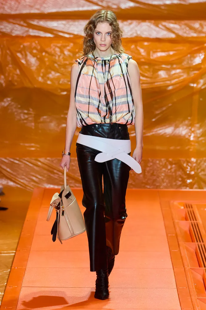Louis Vuitton весна-лето 2024