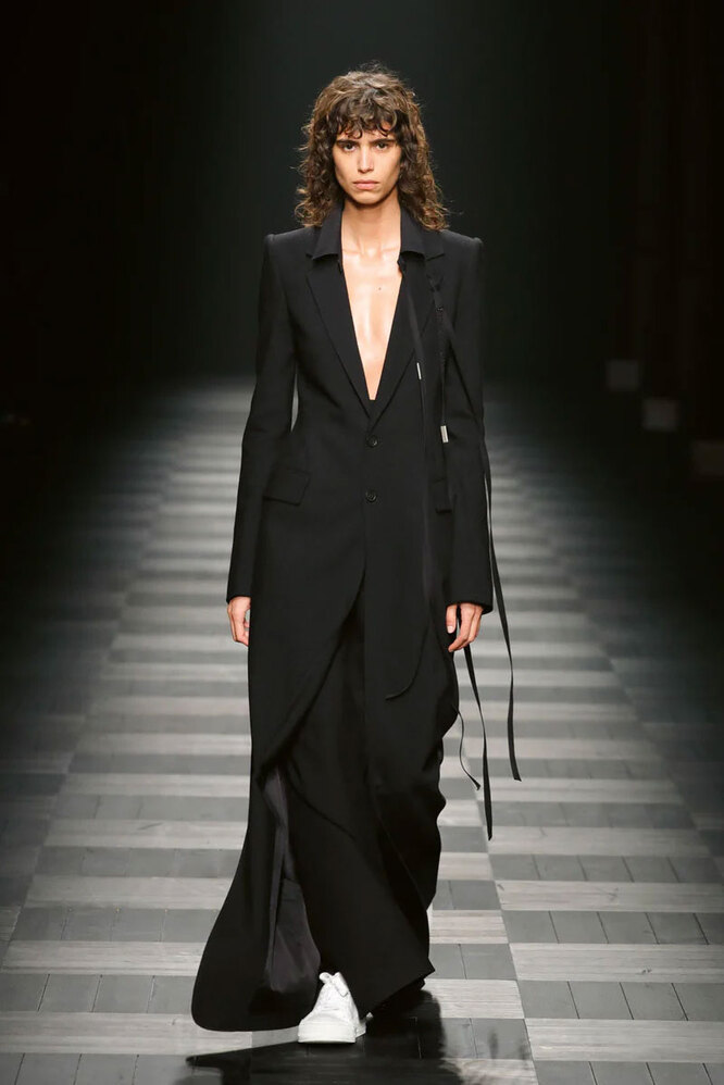 Ann Demeulemeester осень-зима 2022/23 Ann Demeulemeester осень-зима 2022/23