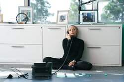 7 новых мини-сериалов, которые можно посмотреть за один вечер