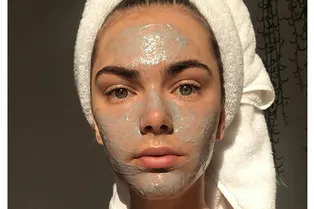 3 рецепта масок для лица, чтобы заняться собой в выходные